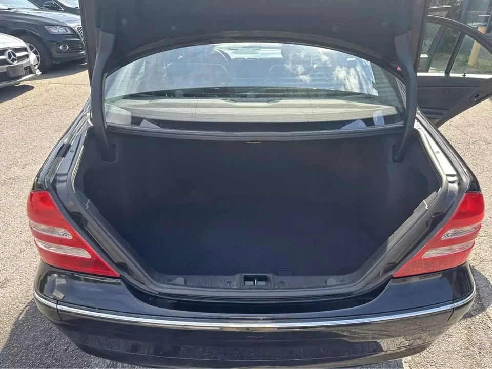 2004 Mercedes-Benz W203 C-Class - Image 11 of 20