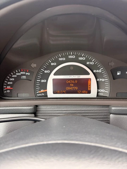 2004 Mercedes-Benz W203 C-Class - Image 11 of 13