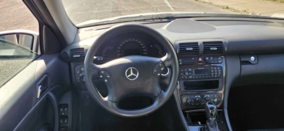 2004 Mercedes-Benz W203 C-Class - Image 3 of 6