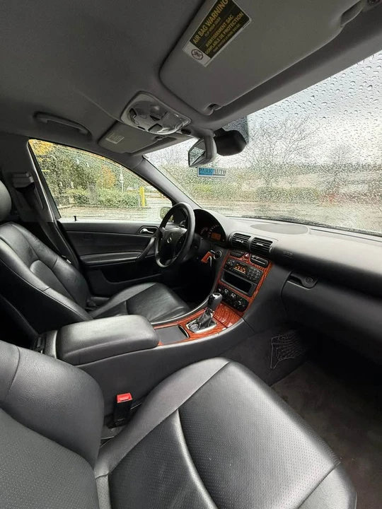 2004 Mercedes-Benz W203 C-Class - Image 8 of 16