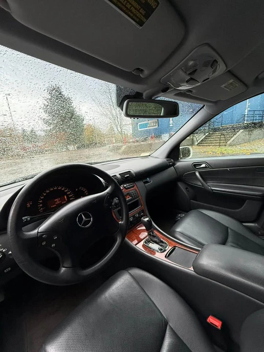 2004 Mercedes-Benz W203 C-Class - Image 15 of 16