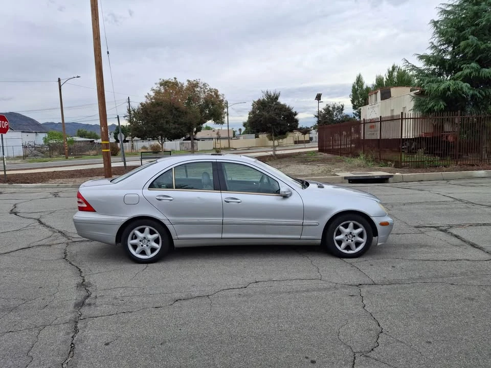 2004 Mercedes-Benz W203 C-Class - Image 4 of 7