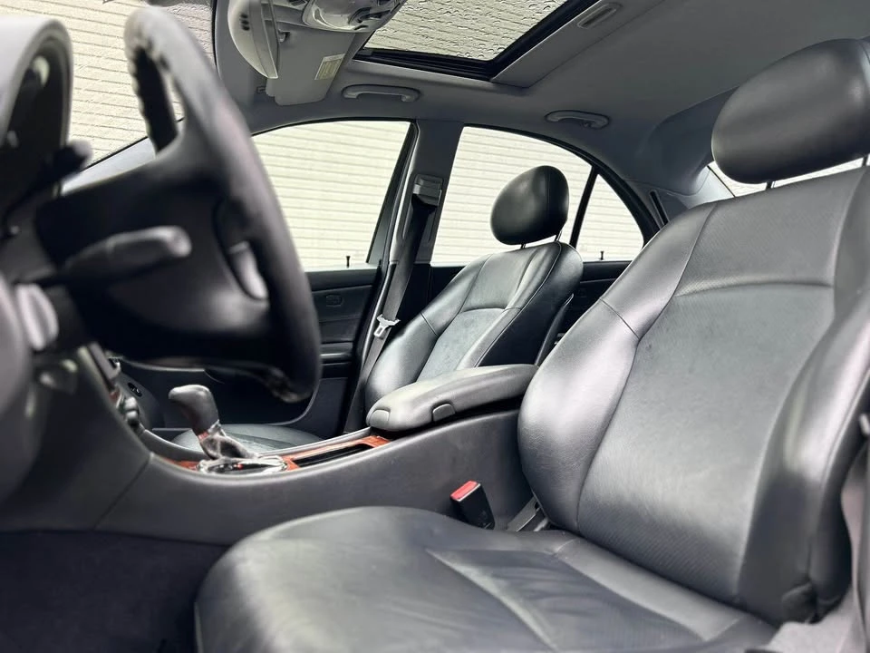 2004 Mercedes-Benz W203 C-Class - Image 13 of 17