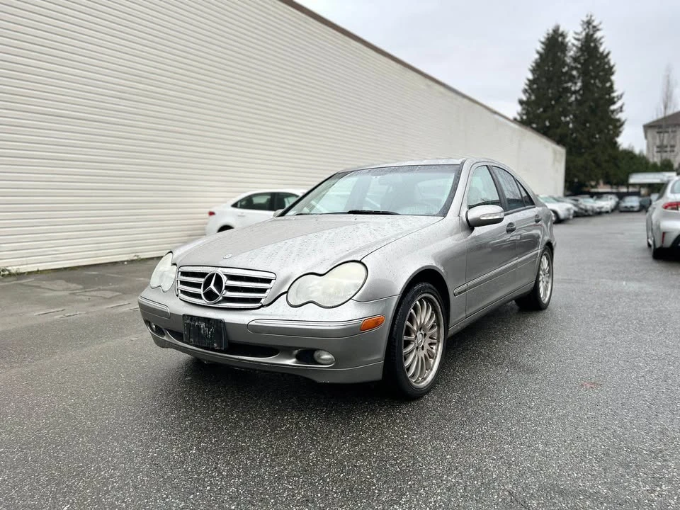 2004 Mercedes-Benz W203 C-Class - Image 3 of 17