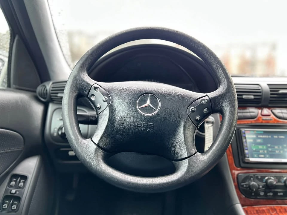 2004 Mercedes-Benz W203 C-Class - Image 5 of 17