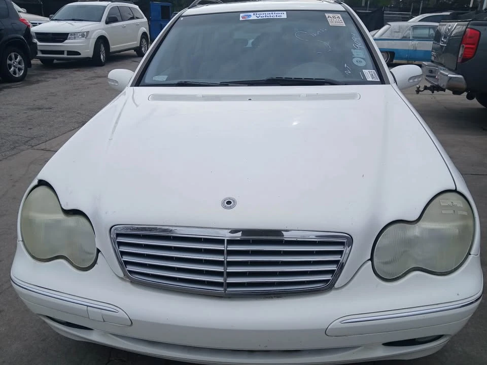 2004 Mercedes-Benz W203 C-Class - Image 2 of 6