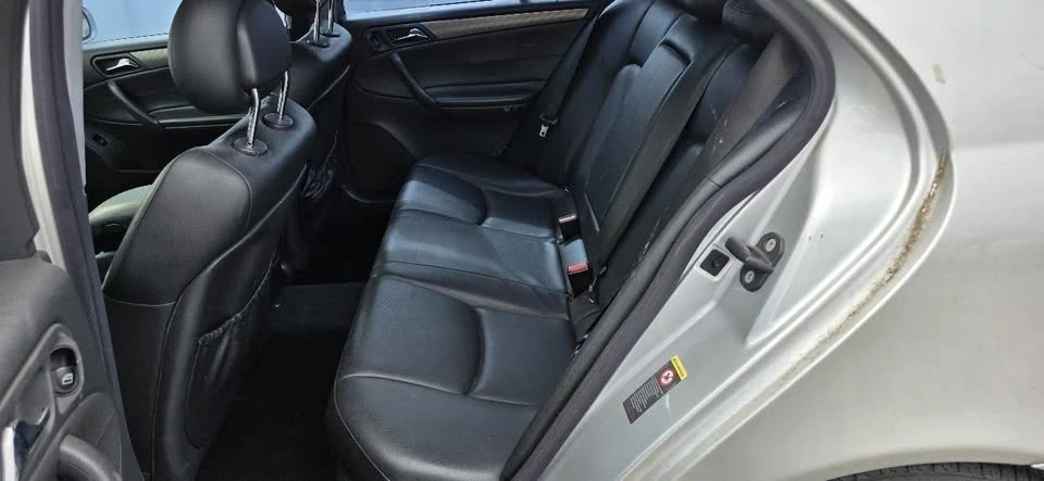 2004 Mercedes-Benz W203 C-Class - Image 11 of 19
