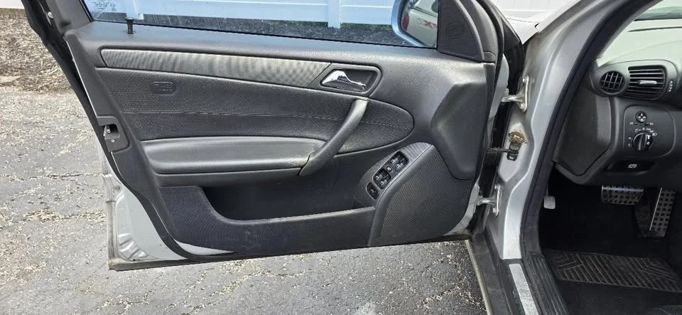 2004 Mercedes-Benz W203 C-Class - Image 14 of 19