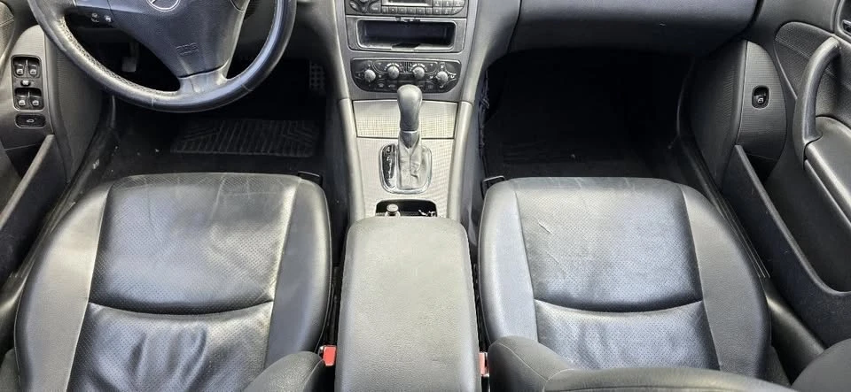 2004 Mercedes-Benz W203 C-Class - Image 13 of 19