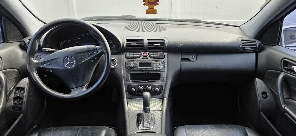 2004 Mercedes-Benz W203 C-Class - Image 12 of 19