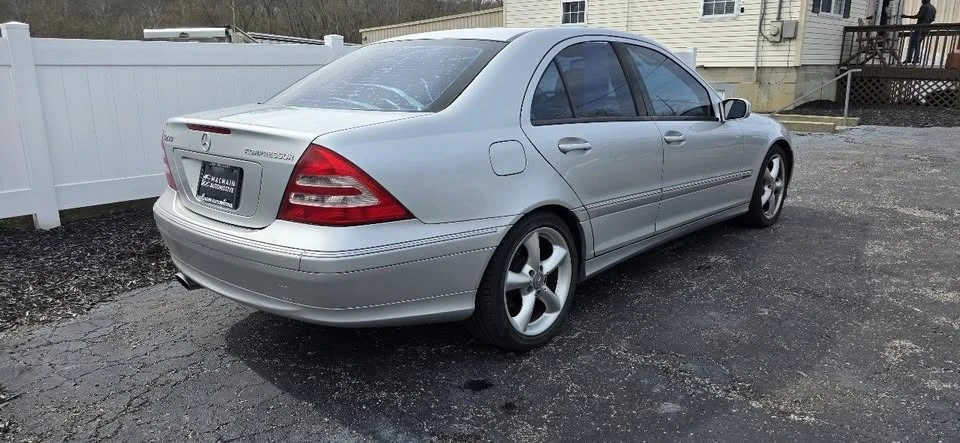 2004 Mercedes-Benz W203 C-Class - Image 9 of 19
