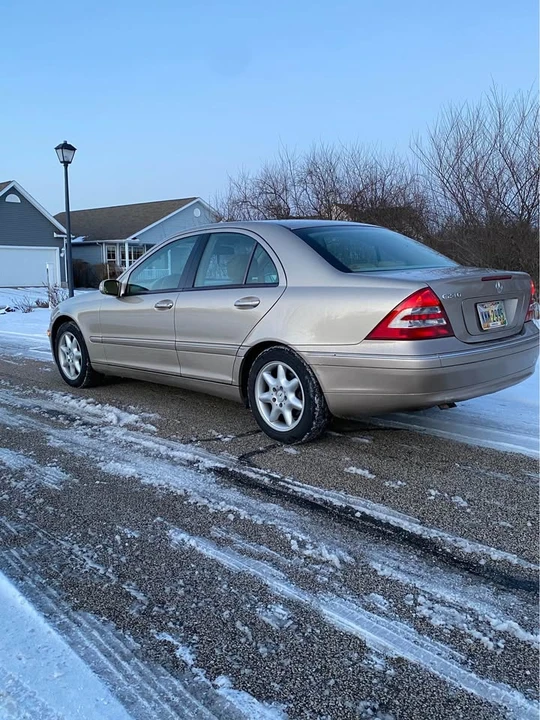 2004 Mercedes-Benz W203 C-Class - Image 5 of 20