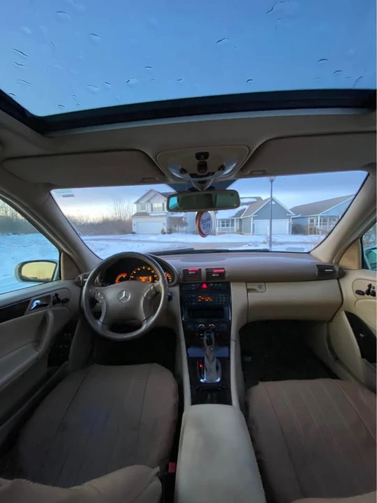2004 Mercedes-Benz W203 C-Class - Image 11 of 20