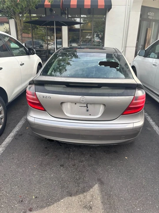 2004 Mercedes-Benz W203 C-Class - Image 2 of 3
