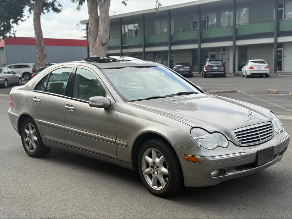 2004 Mercedes-Benz W203 C-Class - Image 5 of 9