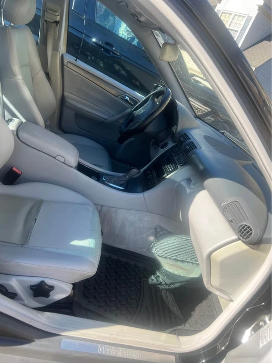 2004 Mercedes-Benz W203 C-Class - Image 10 of 20