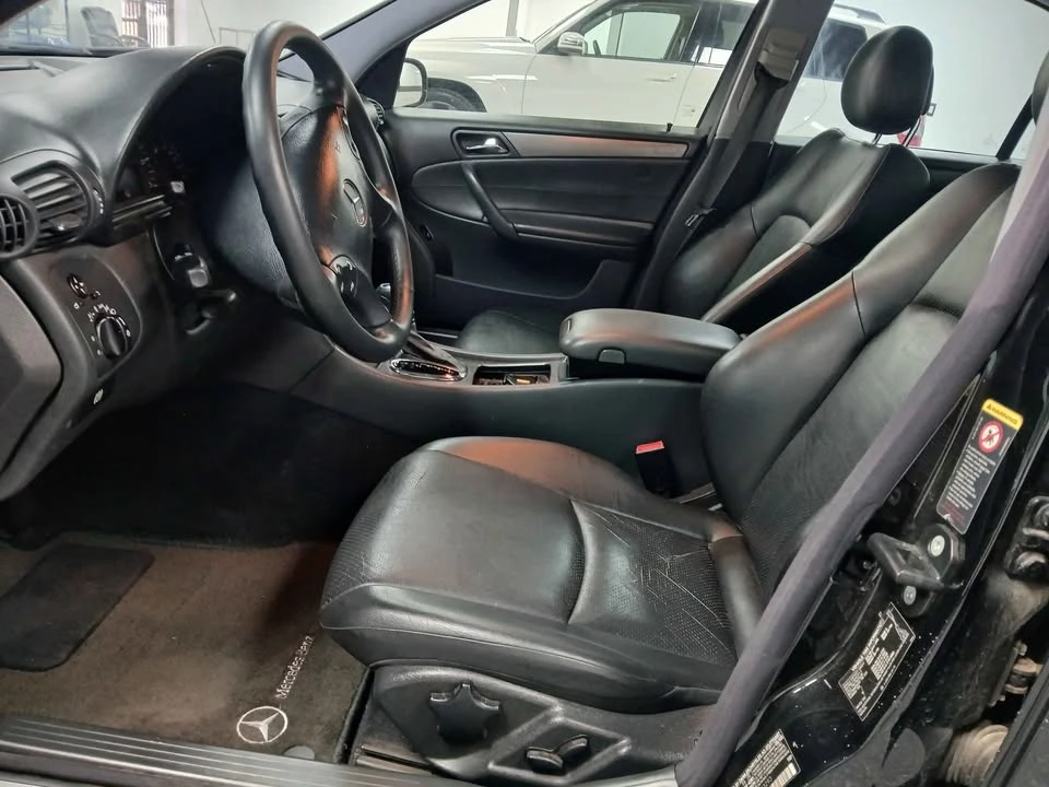 2004 Mercedes-Benz W203 C-Class - Image 9 of 13