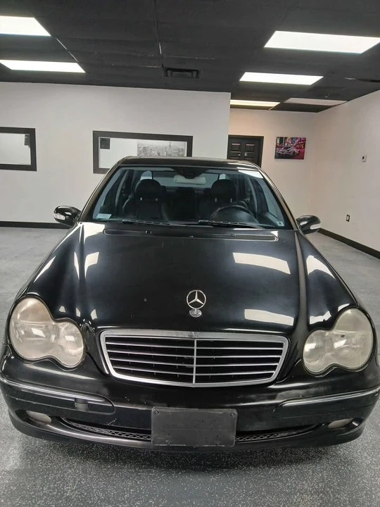 2004 Mercedes-Benz W203 C-Class - Image 2 of 13