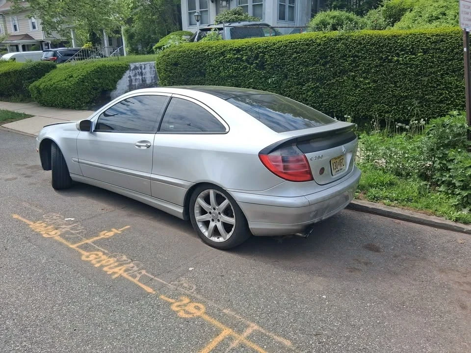 2004 Mercedes-Benz W203 C-Class - Image 2 of 5