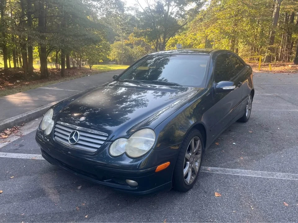 2004 Mercedes-Benz W203 C-Class - Image 2 of 17