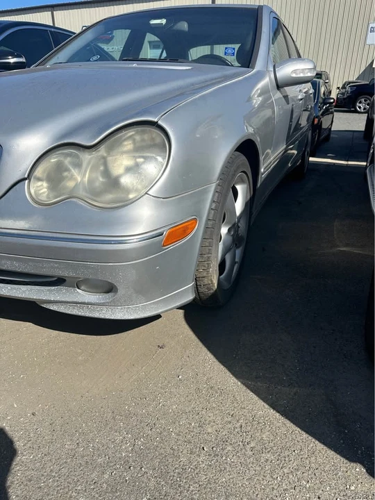 2004 Mercedes-Benz W203 C-Class - Image 3 of 14