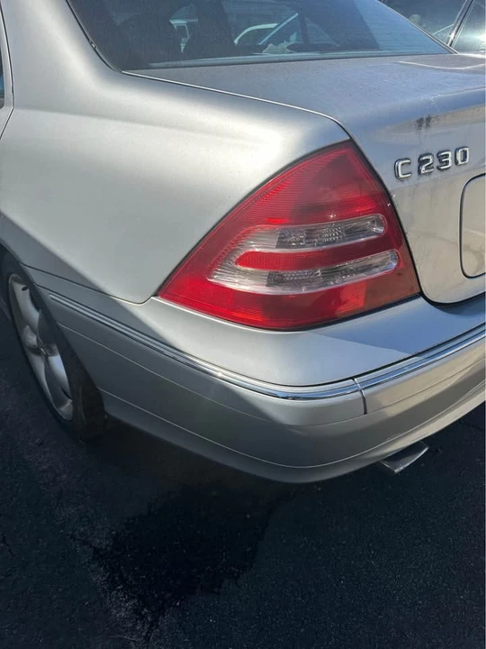 2004 Mercedes-Benz W203 C-Class - Image 6 of 14