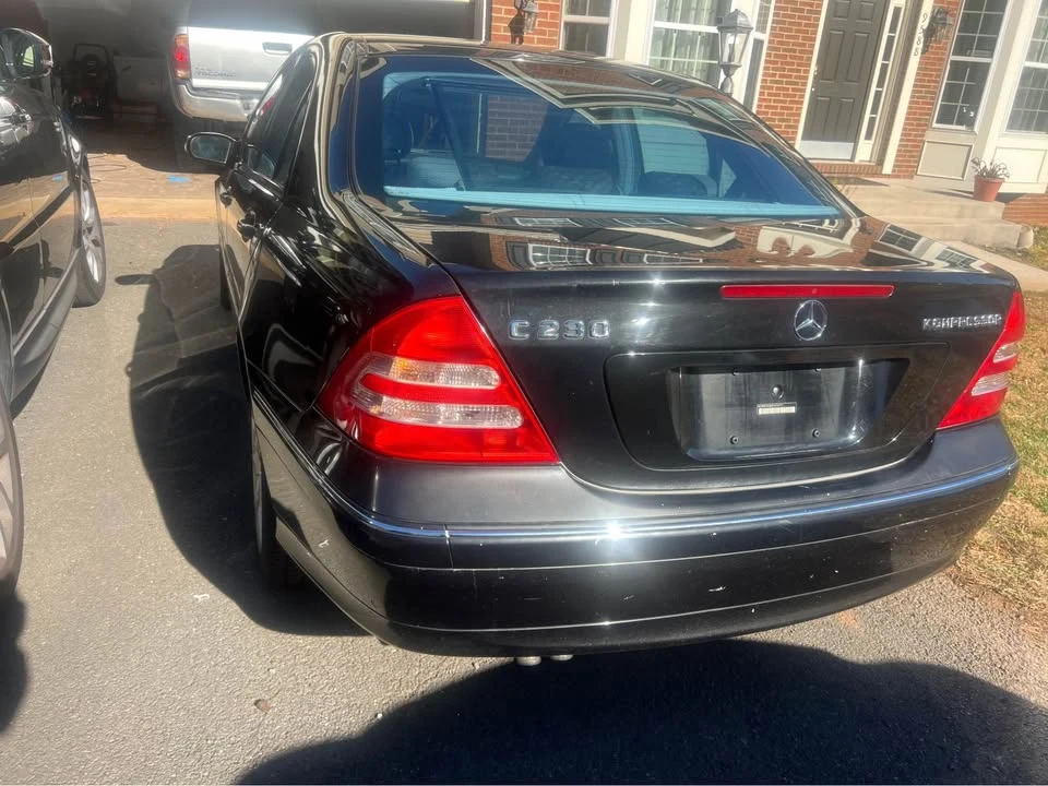 2004 Mercedes-Benz W203 C-Class - Image 14 of 17