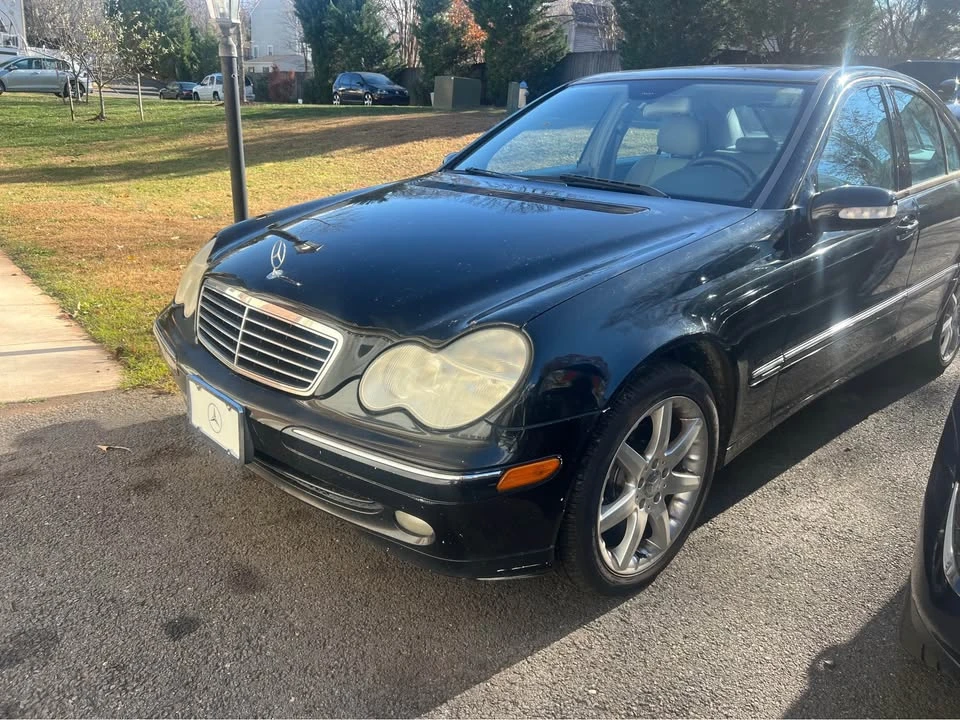 2004 Mercedes-Benz W203 C-Class - Image 8 of 17