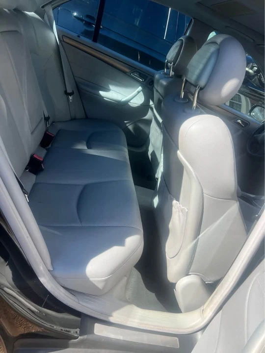 2004 Mercedes-Benz W203 C-Class - Image 10 of 17