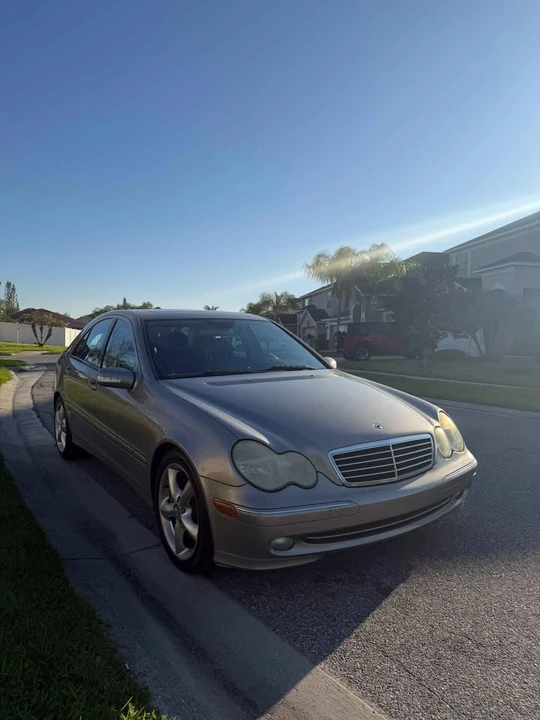 2004 Mercedes-Benz W203 C-Class - Image 2 of 8