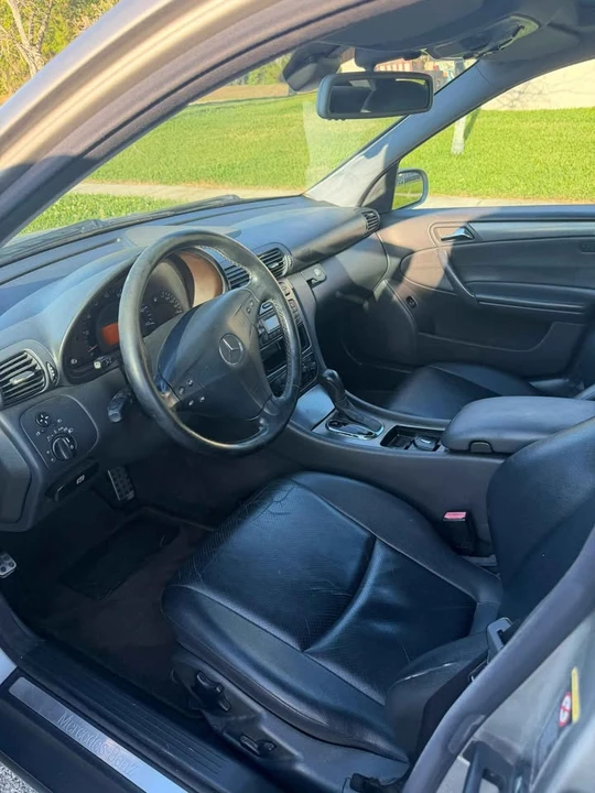 2004 Mercedes-Benz W203 C-Class - Image 6 of 8