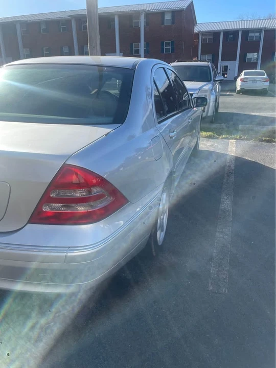 2004 Mercedes-Benz W203 C-Class - Image 8 of 10