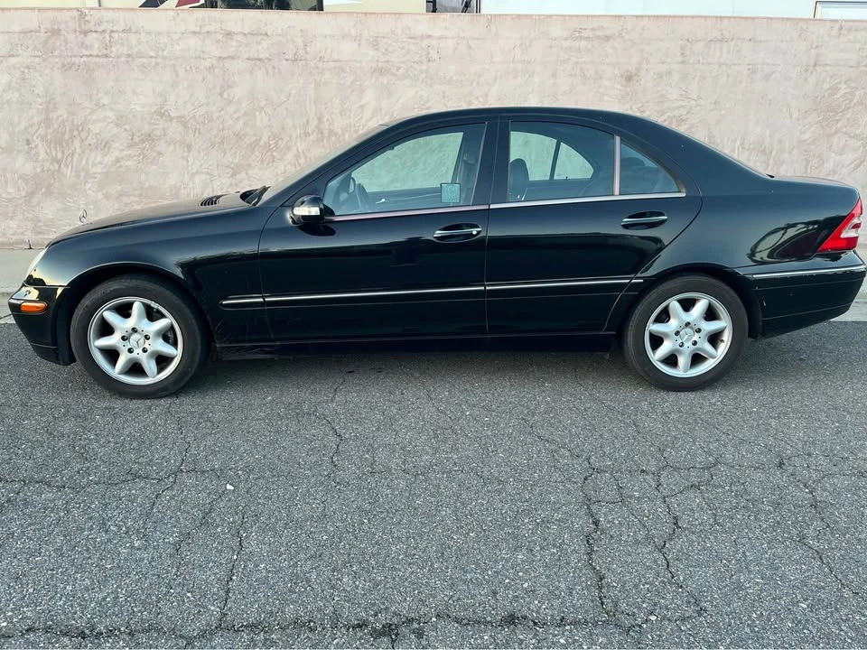 2004 Mercedes-Benz W203 C-Class - Image 4 of 12