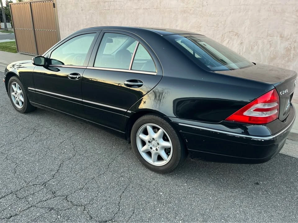2004 Mercedes-Benz W203 C-Class - Image 3 of 12