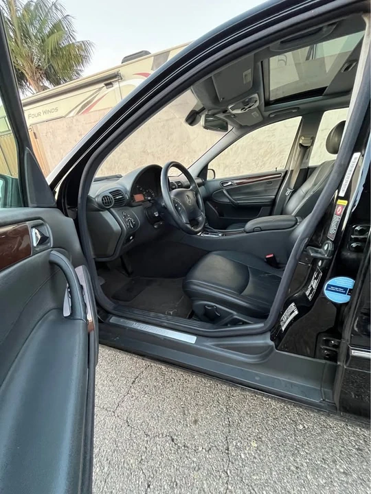 2004 Mercedes-Benz W203 C-Class - Image 6 of 12