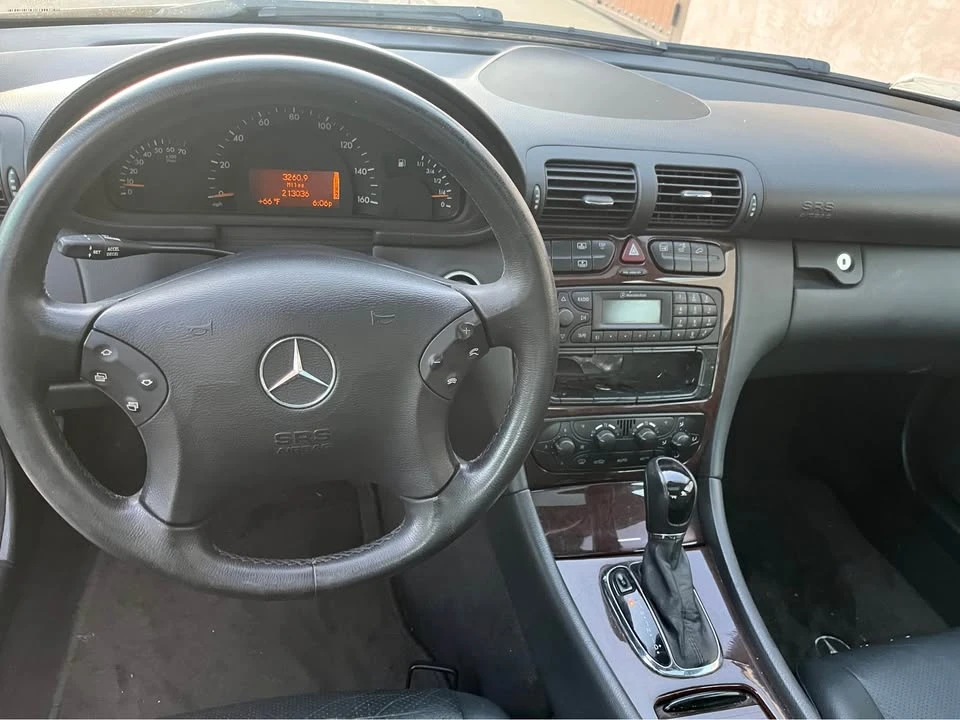 2004 Mercedes-Benz W203 C-Class - Image 8 of 12