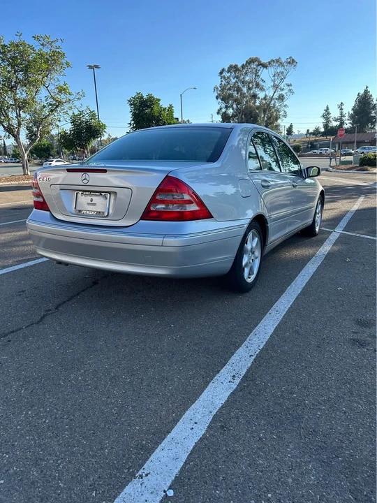2004 Mercedes-Benz W203 C-Class - Image 5 of 8
