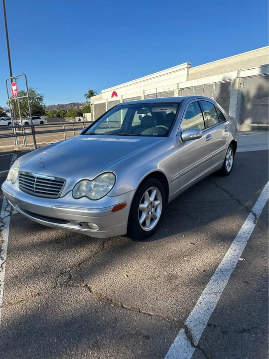 2004 Mercedes-Benz W203 C-Class - Image 4 of 8