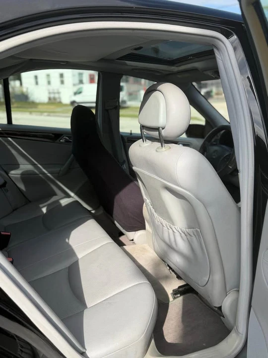 2004 Mercedes-Benz W203 C-Class - Image 5 of 12
