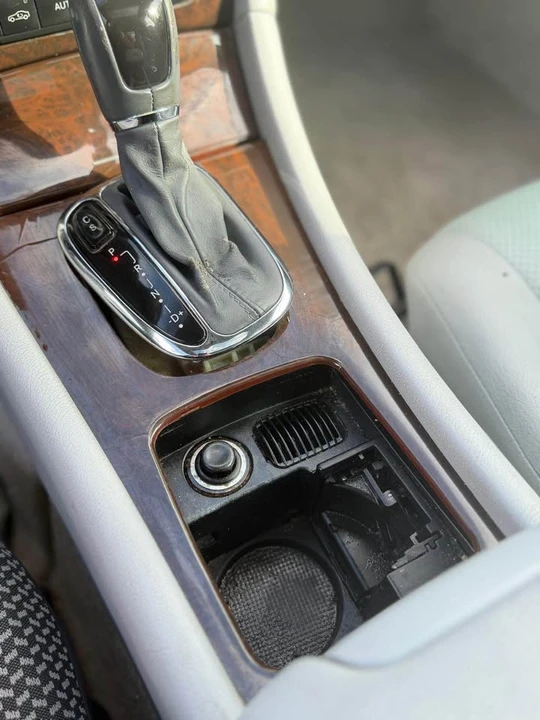 2004 Mercedes-Benz W203 C-Class - Image 9 of 12