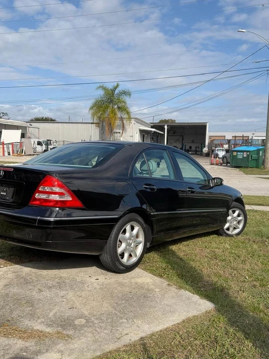 2004 Mercedes-Benz W203 C-Class - Image 4 of 12