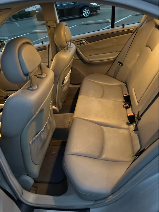 2004 Mercedes-Benz W203 C-Class - Image 7 of 10