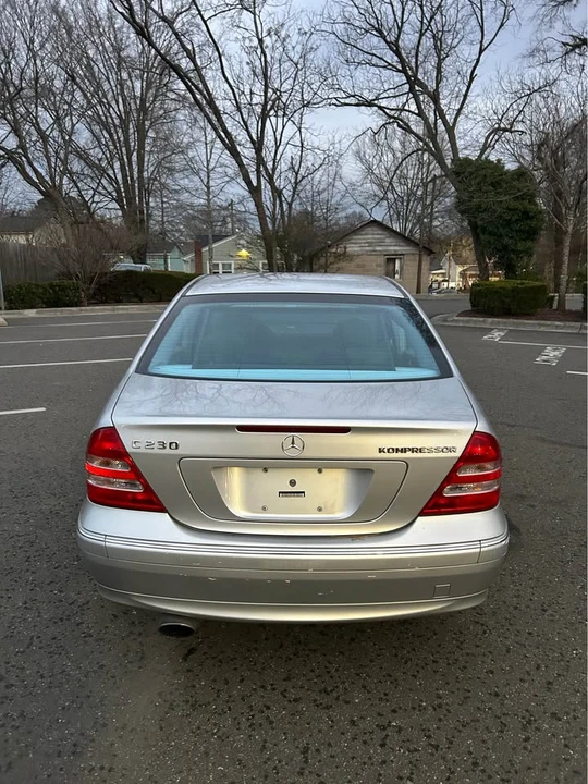 2004 Mercedes-Benz W203 C-Class - Image 4 of 10