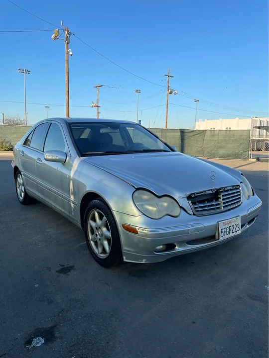 2004 Mercedes-Benz W203 C-Class - Image 2 of 19
