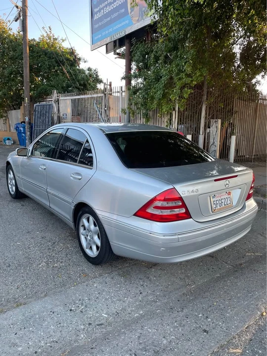 2004 Mercedes-Benz W203 C-Class - Image 8 of 19