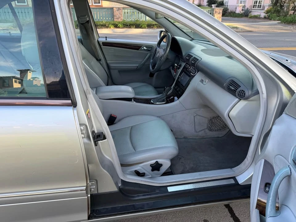 2004 Mercedes-Benz W203 C-Class - Image 4 of 7