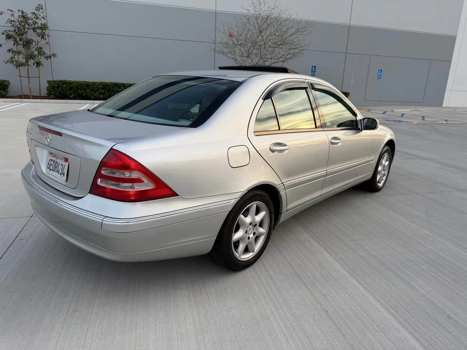 2004 Mercedes-Benz W203 C-Class - Image 4 of 9