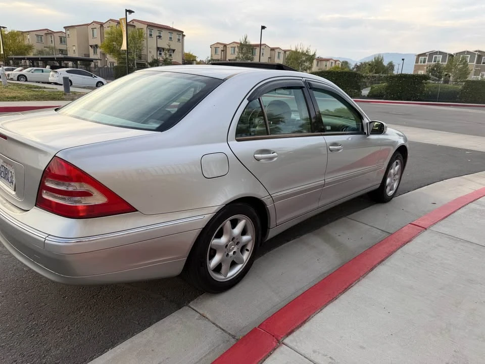 2004 Mercedes-Benz W203 C-Class - Image 5 of 7