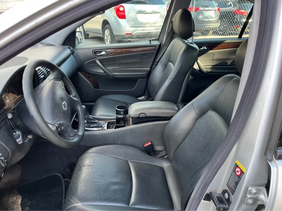 2004 Mercedes-Benz W203 C-Class - Image 8 of 10