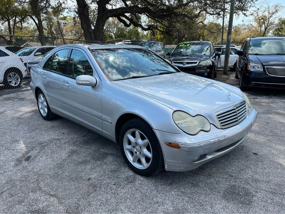 2004 Mercedes-Benz W203 C-Class - Image 3 of 10